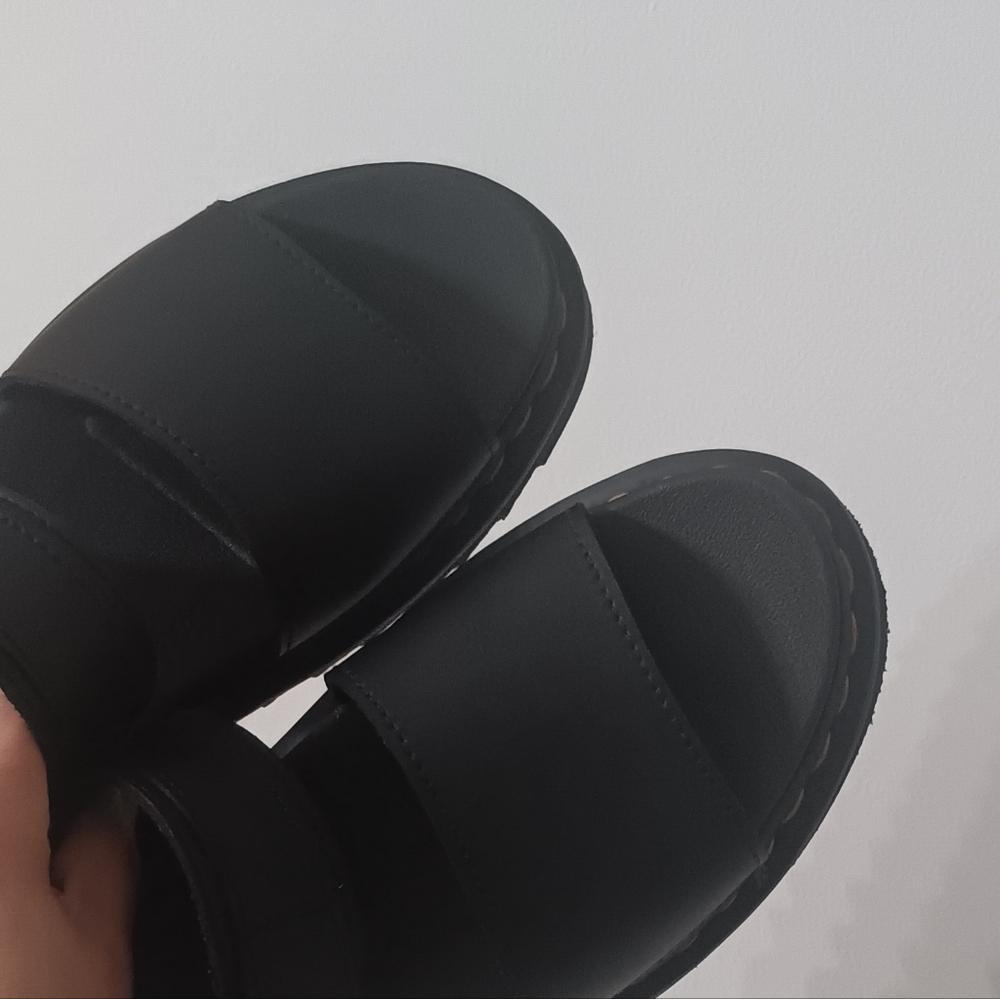 Dr. Martens Voss Black Leather Strappy Sandals Women's Size 7 - Picture 3 of 8